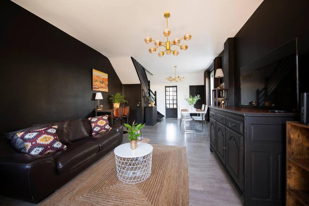 Jolie Maison Sur Orleans, Parking & Climatisation Esterno foto