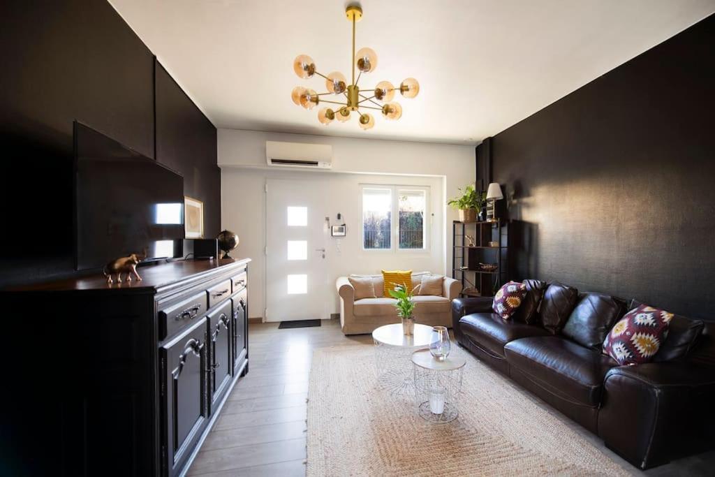 Jolie Maison Sur Orleans, Parking & Climatisation Esterno foto