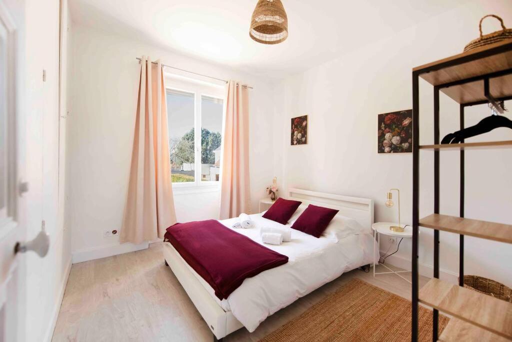 Jolie Maison Sur Orleans, Parking & Climatisation Esterno foto